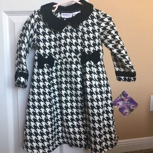Girls black and white houndstooth overcoat